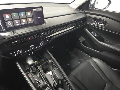 Used 2025 Honda Accord Touring image 26