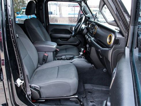 Used 2022 Jeep Gladiator Willys image 26