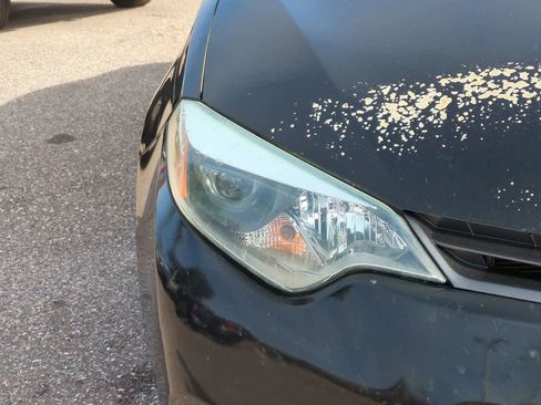 Used 2015 Toyota Corolla LE image 10