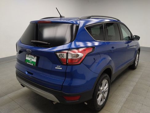 Used 2018 Ford Escape SE FWD image 9