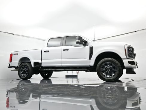 New 2026 Ford F350 XL w/ XL Chrome Package AWD/4WD image 36