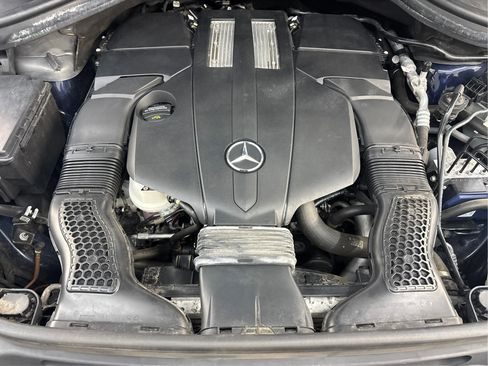 Used 2019 Mercedes-Benz GLS 450 4MATIC image 31