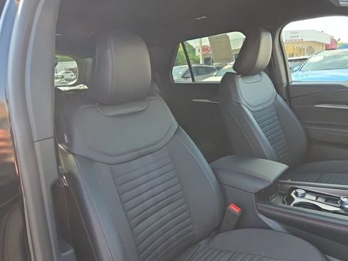 New 2026 Ford Explorer ST-Line AWD/4WD image 15