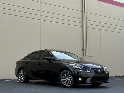Used 2015 Lexus IS 250 w/ Navigation System Package image 28