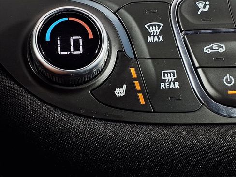 Used 2025 Chevrolet Malibu LT image 15