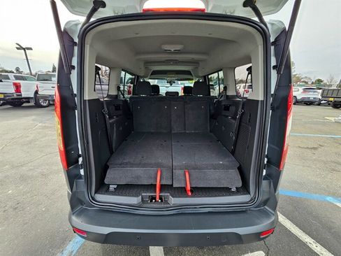 Used 2018 Ford Transit Connect XL image 10