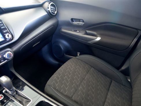 Used 2023 Nissan Kicks SV FWD image 27