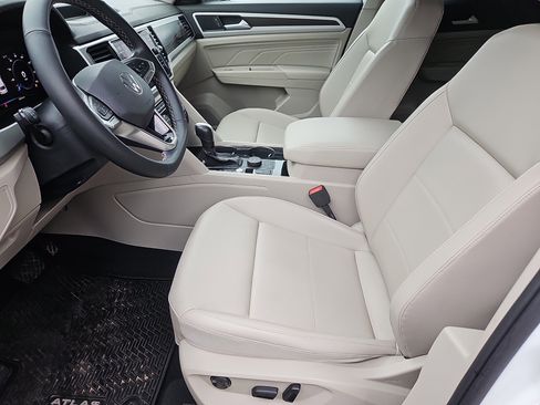 Used 2022 Volkswagen Atlas SE image 30