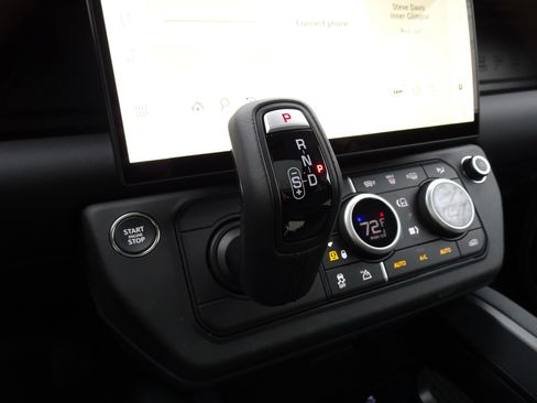 New 2026 Land Rover Defender 110 S image 20