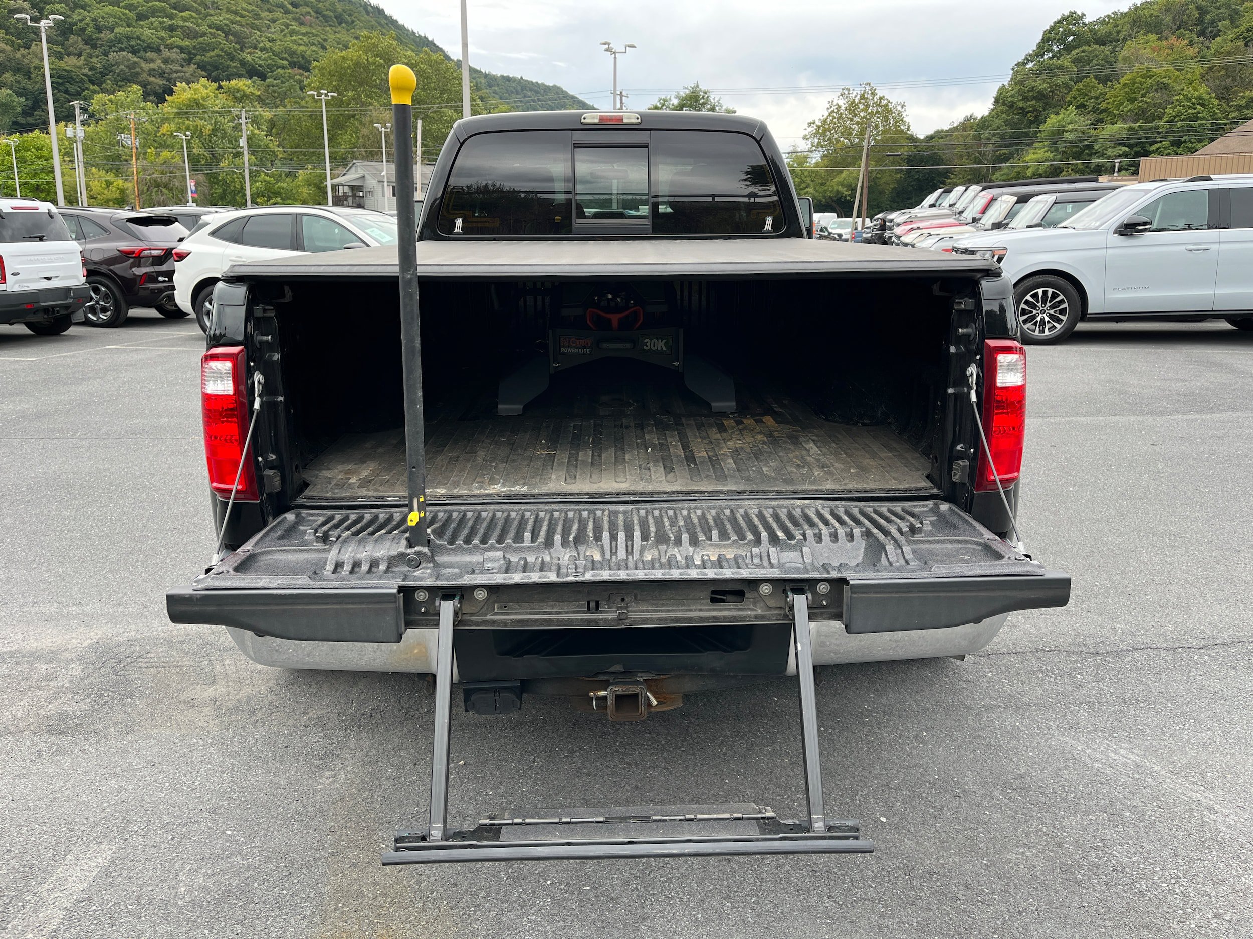 Used 2016 Ford F350 Lariat w/ Lariat Ultimate Package AWD/4WD image 12