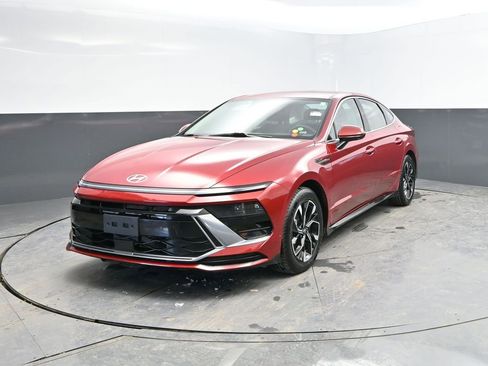 Used 2024 Hyundai Sonata SEL image 3