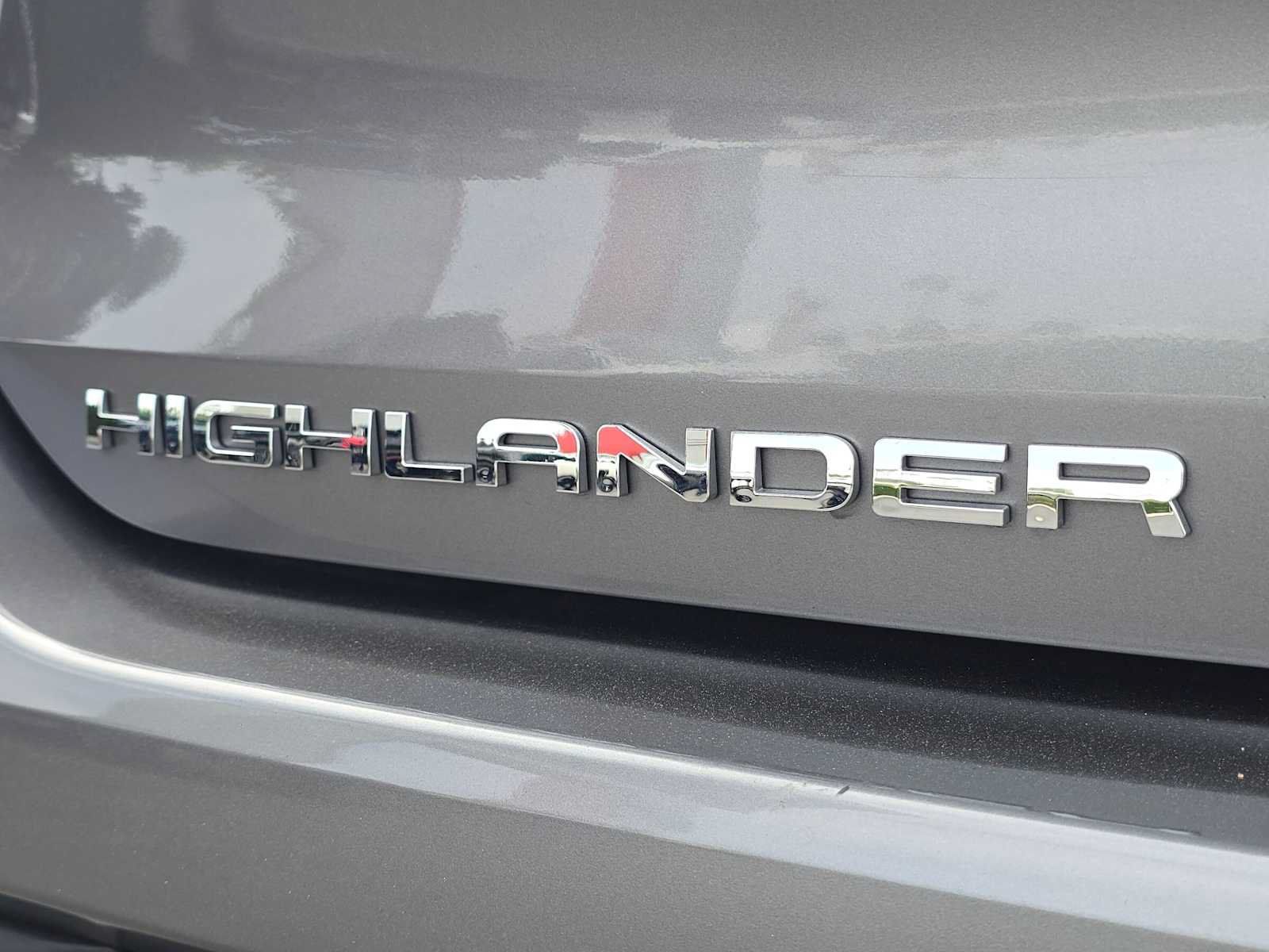 Certified 2026 Toyota Highlander XLE AWD/4WD image 15