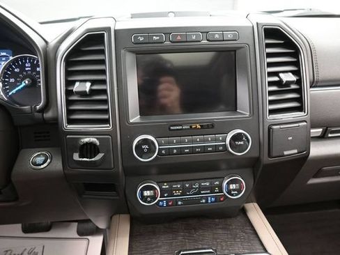 Used 2019 Ford Expedition Max Limited w/ Equipment Group 302A AWD/4WD image 10