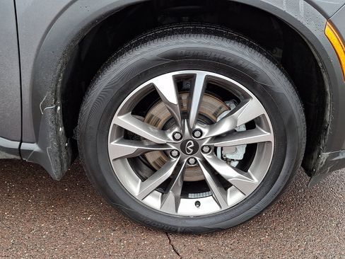 Certified 2025 INFINITI QX60 Luxe image 8