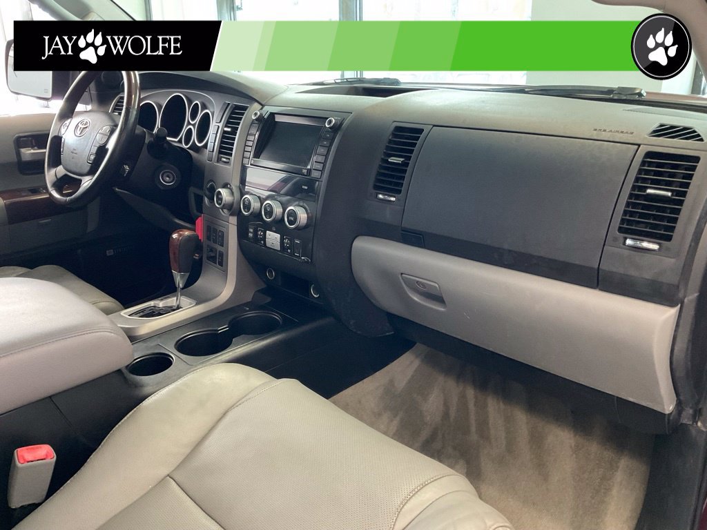 Used 2011 Toyota Sequoia Platinum AWD/4WD image 17
