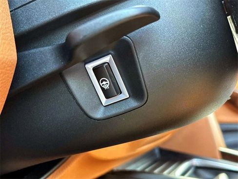 Used 2018 BMW 440i xDrive Convertible image 16