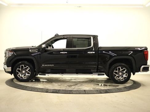 Used 2023 GMC Sierra 1500 SLT w/ SLT Premium Package image 6