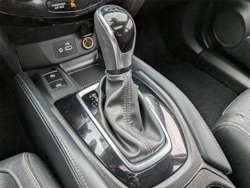 Used 2019 Nissan Rogue Sport SL image 17