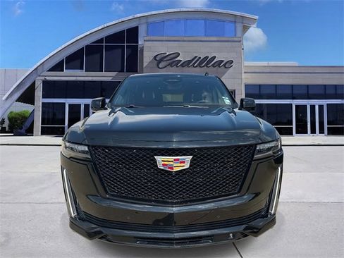 Used 2023 Cadillac Escalade ESV Sport Platinum image 2