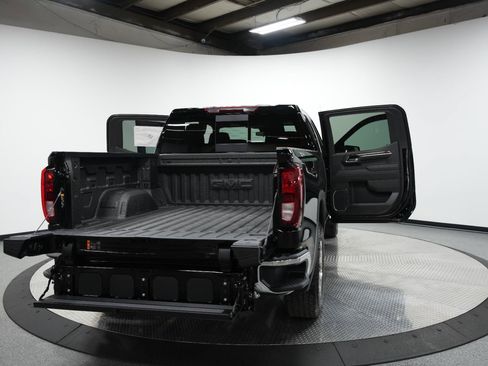 New 2026 GMC Sierra 1500 SLE AWD/4WD image 11