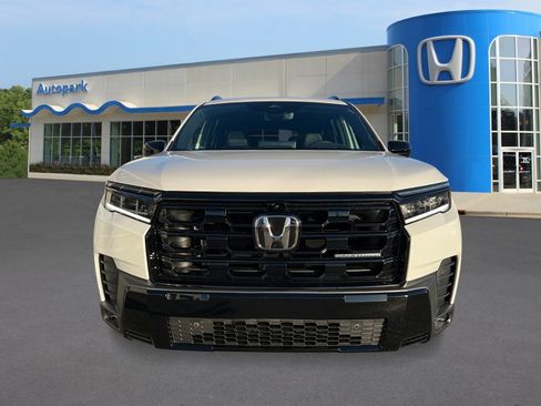 New 2026 Honda Pilot Black Edition image 8