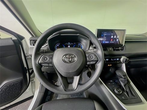 Used 2025 Toyota RAV4 LE image 13