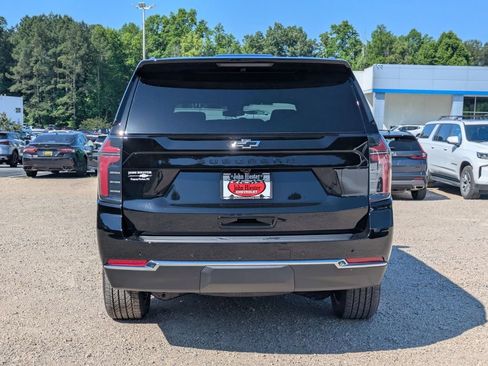 New 2026 Chevrolet Suburban LS w/ LS Custom Edition AWD/4WD image 3