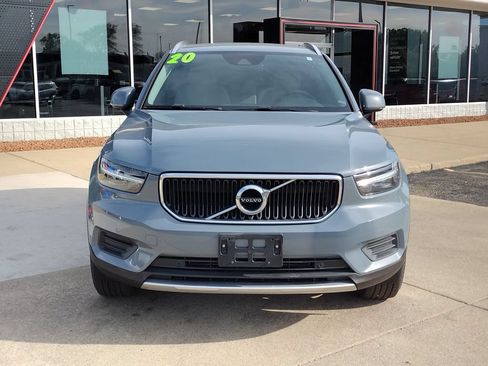 Used 2020 Volvo XC40 T4 Momentum FWD image 13