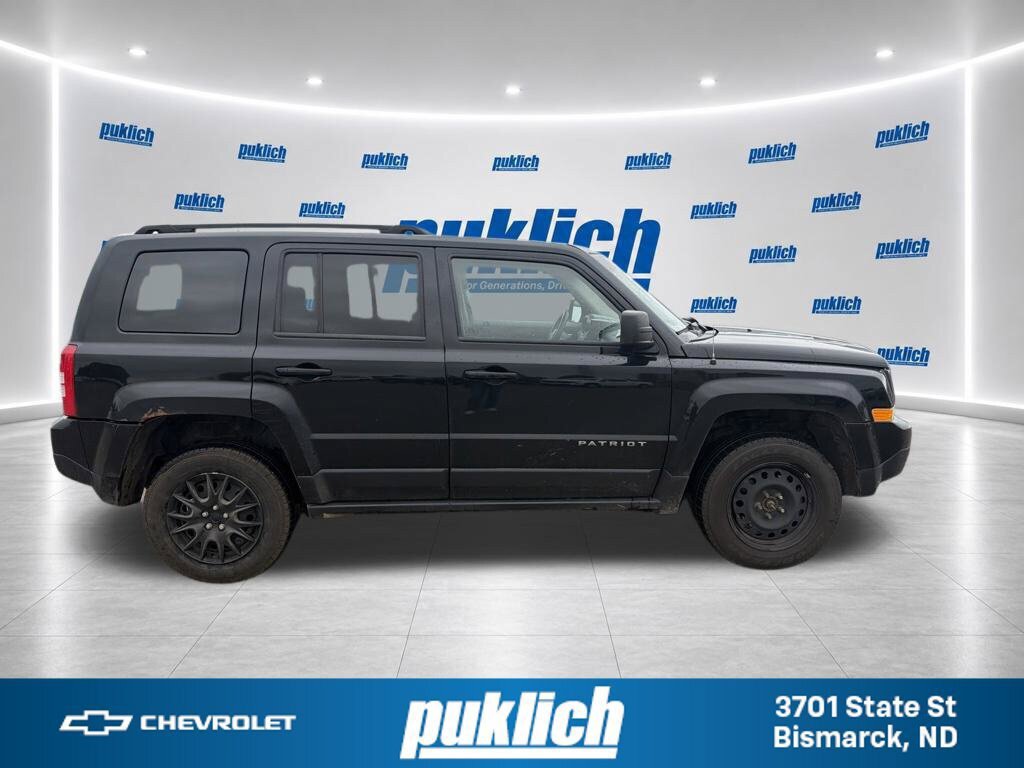 Used 2016 Jeep Patriot Sport w/ Power Value Group AWD/4WD image 6