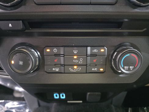 Used 2018 Ford F150 XLT w/ Equipment Group 302A Luxury RWD image 23