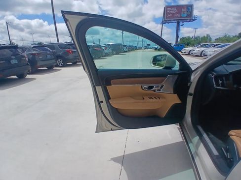 Used 2017 Volvo S90 T6 Inscription w/ Vision Package AWD/4WD image 10