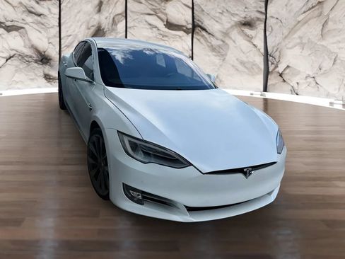 Used 2020 Tesla Model S Performance AWD/4WD image 5