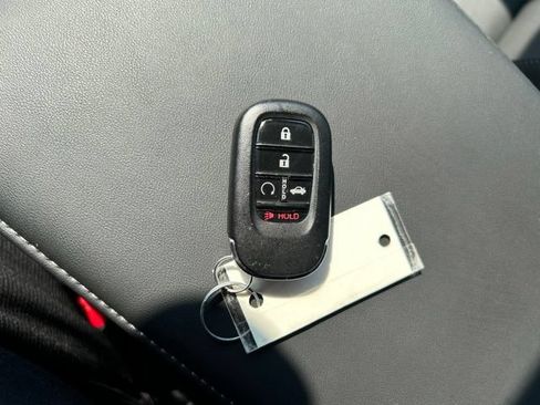Used 2025 Honda Accord Touring image 40