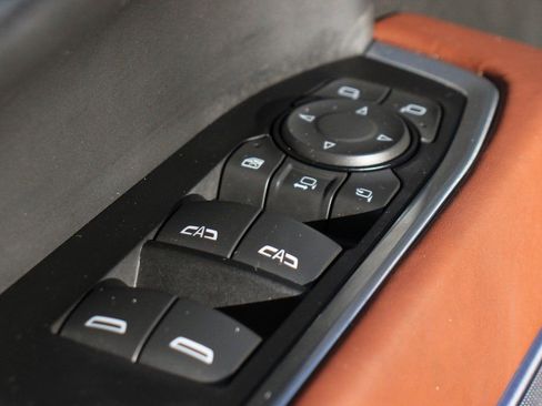 Used 2025 GMC Sierra 2500 Denali Ultimate image 21