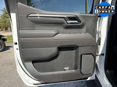 Used 2026 GMC Sierra 1500 AT4 w/ Technology Package image 15