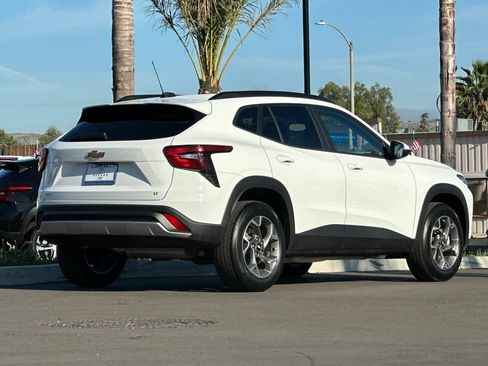 New 2026 Chevrolet Trax LT w/ Driver Confidence Package FWD image 4
