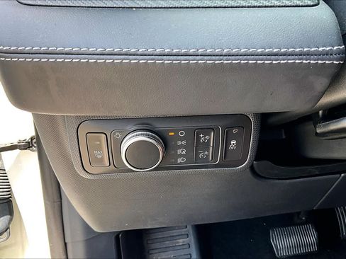 Used 2022 Ford Mustang Mach-E Premium RWD image 32