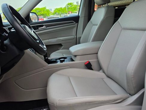 Used 2019 Volkswagen Atlas SE w/ Panoramic Sunroof Package AWD/4WD image 11