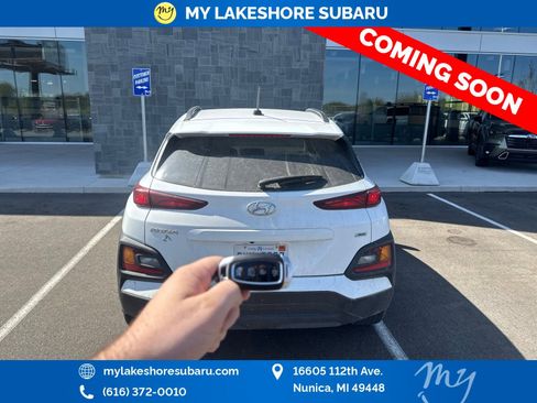Used 2021 Hyundai Kona SEL w/ Cargo Package AWD/4WD image 7
