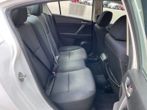 Used 2012 MAZDA MAZDA3 i Sport FWD image 30