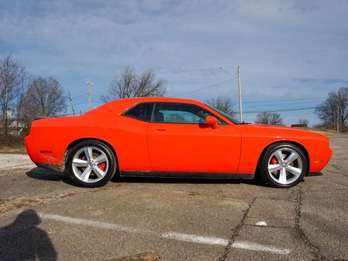 Used 2009 Dodge Challenger SRT8 w/ SRT Option Group II image 3