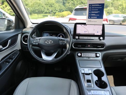 Used 2023 Hyundai Kona Limited w/ Cargo Package FWD image 14
