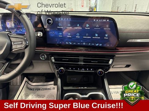 New 2026 Chevrolet Traverse RS w/ LPO, Floor Liner Package AWD/4WD image 13
