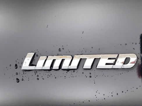 Used 2017 Toyota 4Runner Limited image 10