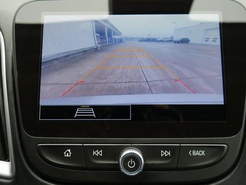 Used 2024 Chevrolet Malibu LT image 16