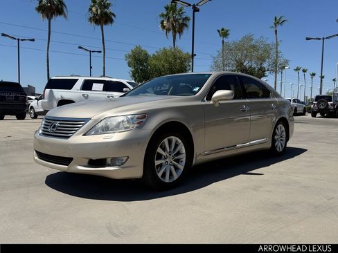 Used 2010 Lexus LS 460 RWD image 2