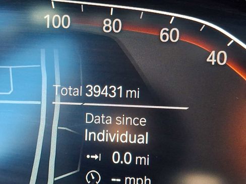 Used 2021 BMW X7 xDrive40i w/ M Sport Package AWD/4WD image 18