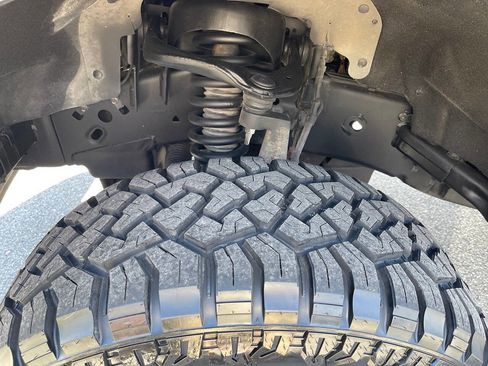 Used 2016 Ford F150 Limited w/ Trailer Tow Package image 18