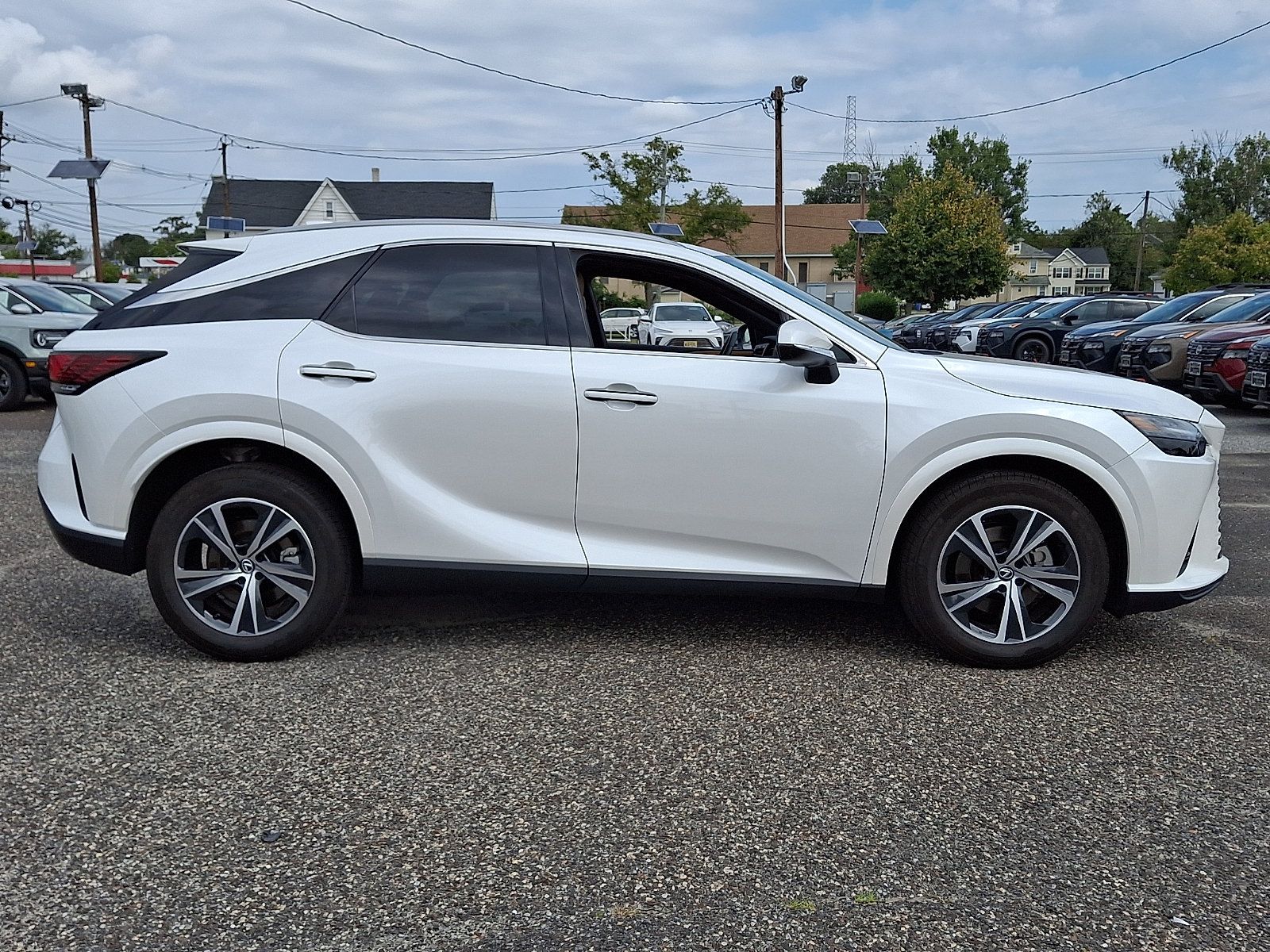 Used 2023 Lexus RX 350 Premium w/ Accessory Package AWD/4WD image 7