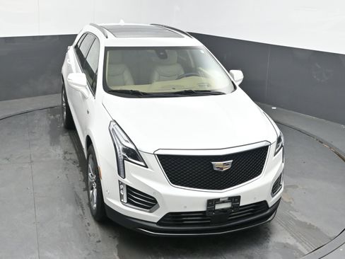 Used 2020 Cadillac XT5 Sportv w/ Platinum Package image 32